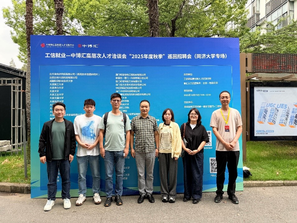 75061f2bcd5948f49b9cbae94cf482df.jpg 1.jpg